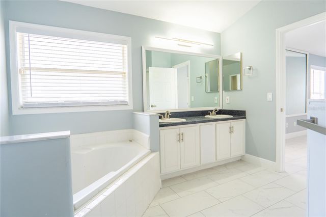 136 SENECA POINT TRAIL, Kissimmee, FL 34746