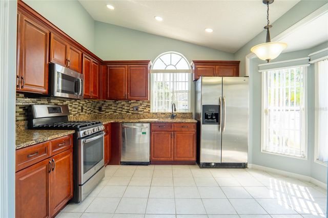 136 SENECA POINT TRAIL, Kissimmee, FL 34746