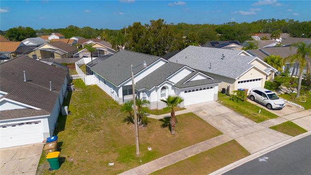 136 SENECA POINT TRAIL, Kissimmee, FL 34746