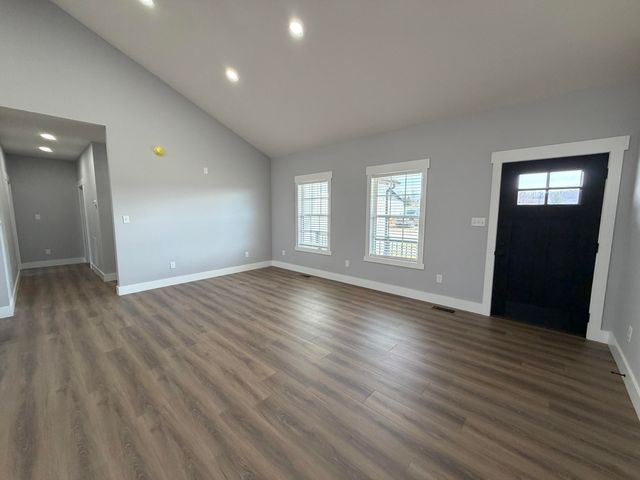 118 Stable Lane, Mt Vernon, KY 40456