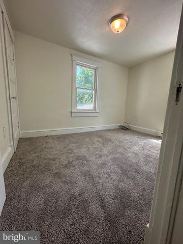 404 406 S KENTUCKY AVE, Martinsburg, WV 25401
