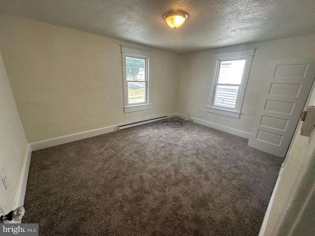 404 406 S KENTUCKY AVE, Martinsburg, WV 25401