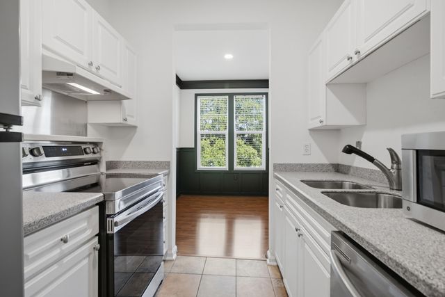 1931 Chatelain Way, Mount Pleasant, SC 29464