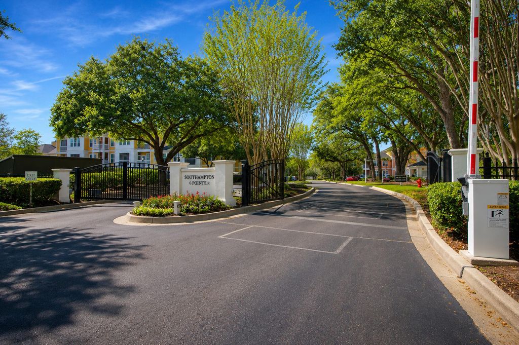 1931 Chatelain Way, Mount Pleasant, SC 29464