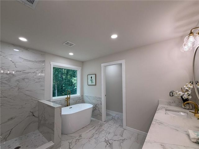 6104 Wandering Way, Norcross, GA 30093