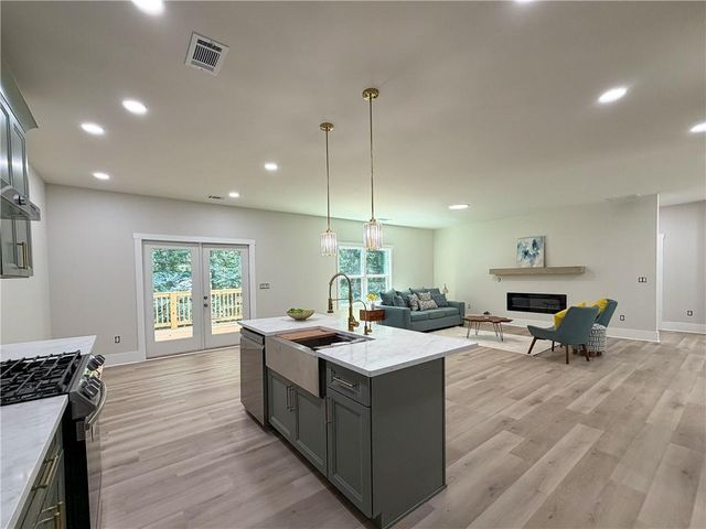 6104 Wandering Way, Norcross, GA 30093