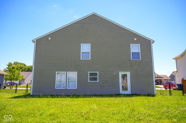 311 Shadetree Lane, Sheridan, IN 46069