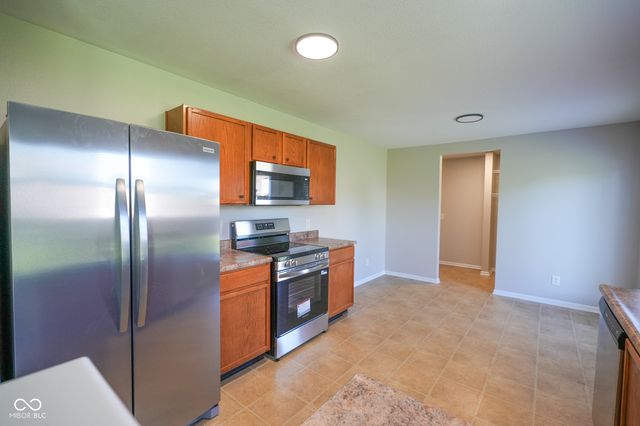 311 Shadetree Lane, Sheridan, IN 46069