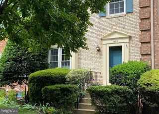 3175 STONEHURST DR, Fairfax, VA 22031