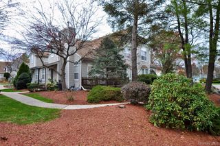 1067 Washington Green, New Windsor, NY 12553