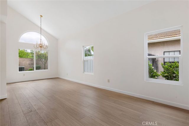 3854 Lost Springs Drive, Calabasas, CA 91301