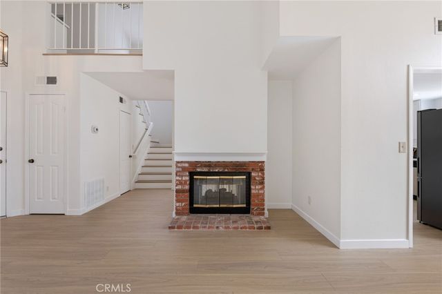 3854 Lost Springs Drive, Calabasas, CA 91301