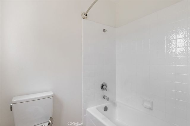 3854 Lost Springs Drive, Calabasas, CA 91301