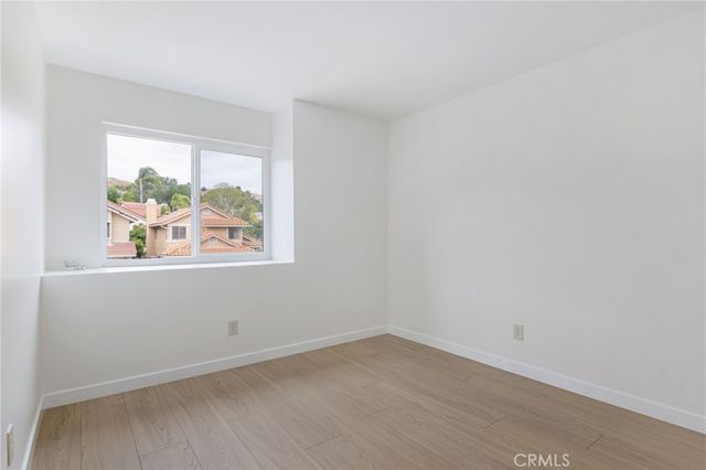 3854 Lost Springs Drive, Calabasas, CA 91301