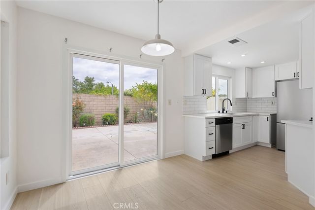 3854 Lost Springs Drive, Calabasas, CA 91301