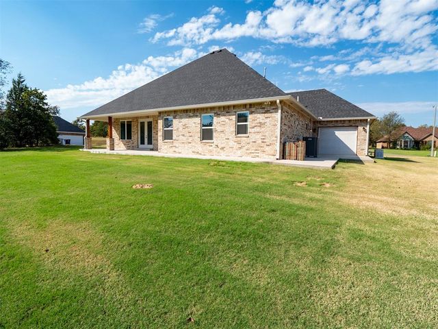 5520 Sunset Ridge Road, Newalla, OK 74857