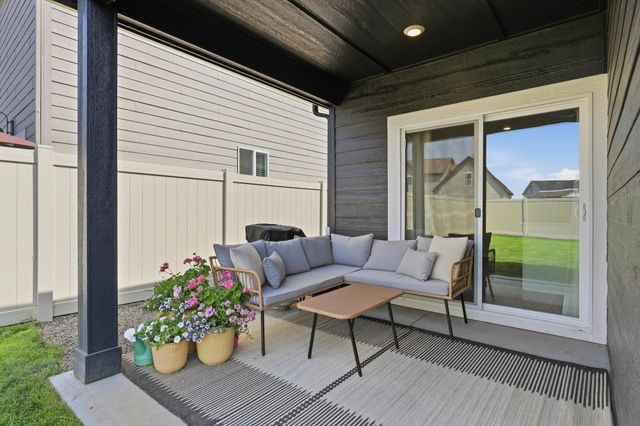 3922 S Clinton Rd, Spokane Valley, WA 99206