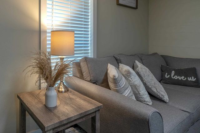 5658 W FM 1798, Laneville, TX 75667