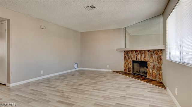 1332 Pinto Rock Lane 201, Las Vegas, NV 89128