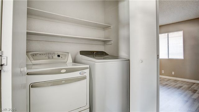 1332 Pinto Rock Lane 201, Las Vegas, NV 89128