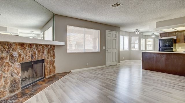 1332 Pinto Rock Lane 201, Las Vegas, NV 89128