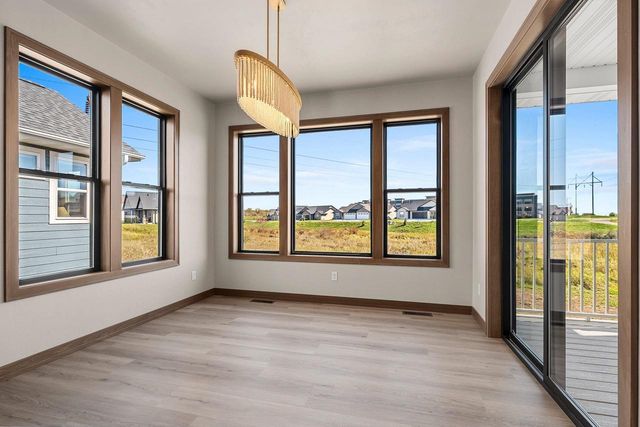 548 LEMERE COURT, Howard, WI 54313