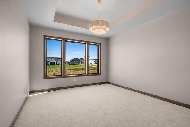 548 LEMERE COURT, Howard, WI 54313