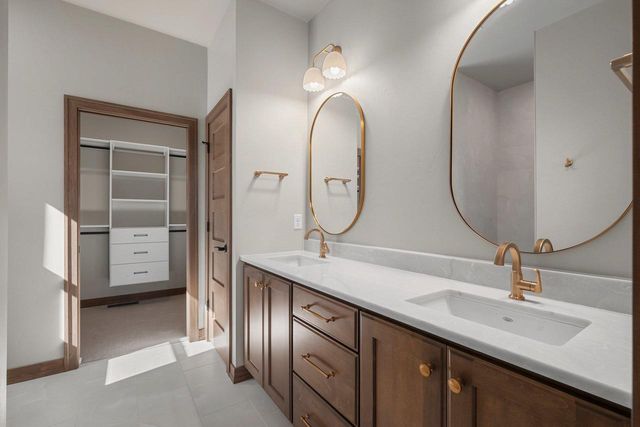 548 LEMERE COURT, Howard, WI 54313
