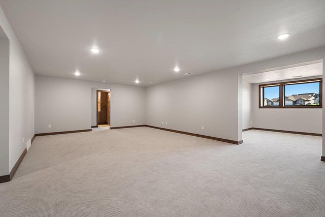 548 LEMERE COURT, Howard, WI 54313