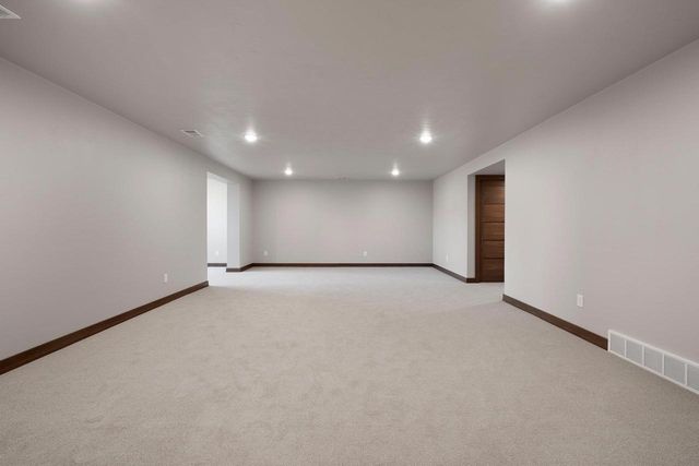 548 LEMERE COURT, Howard, WI 54313