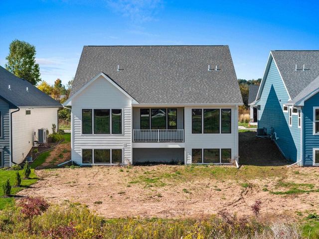 548 LEMERE COURT, Howard, WI 54313