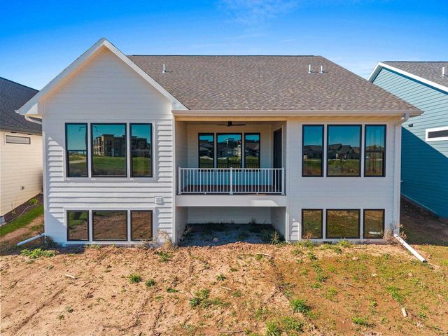 548 LEMERE COURT, Howard, WI 54313