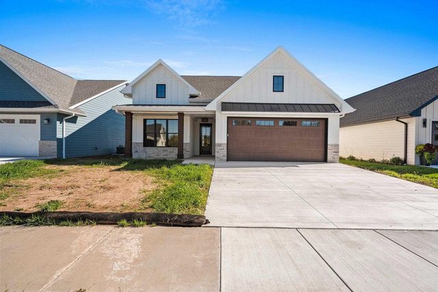 548 LEMERE COURT, Howard, WI 54313