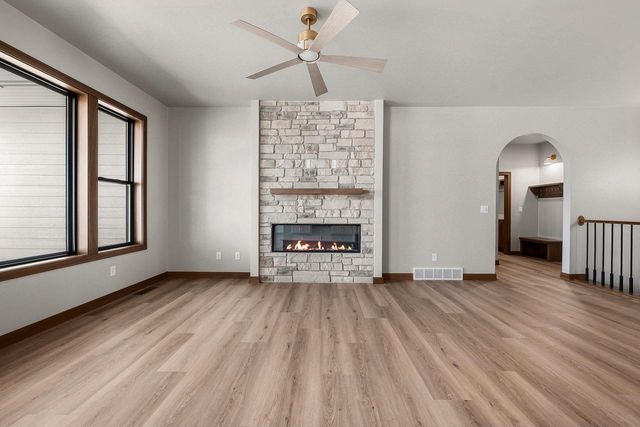 548 LEMERE COURT, Howard, WI 54313