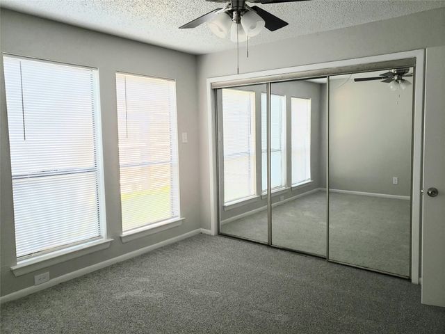 2277 S Kirkwood Road 1115, Houston, TX 77077