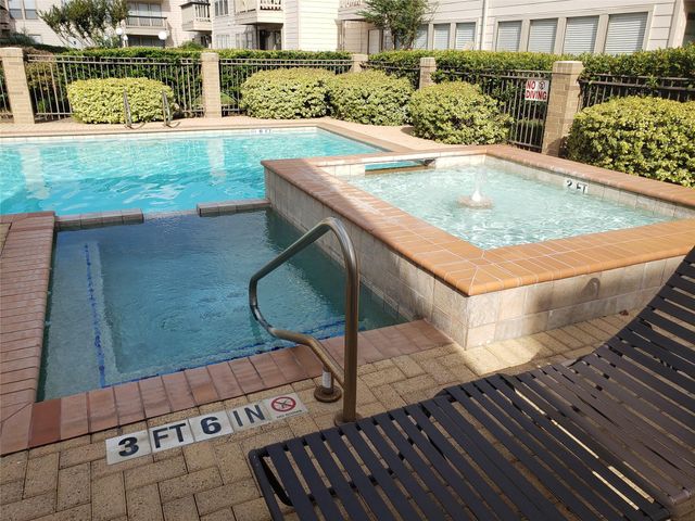 2277 S Kirkwood Road 1115, Houston, TX 77077