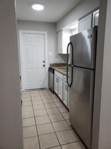 2277 S Kirkwood Road 1115, Houston, TX 77077