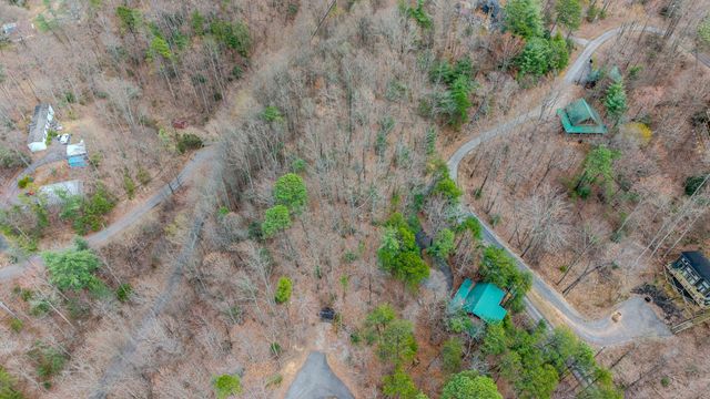 15 S Boogertown Rd, Sevierville, TN 37876