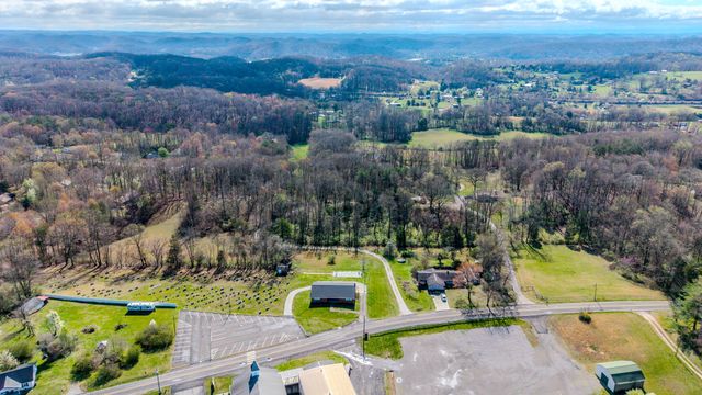 15 S Boogertown Rd, Sevierville, TN 37876