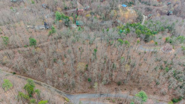 15 S Boogertown Rd, Sevierville, TN 37876