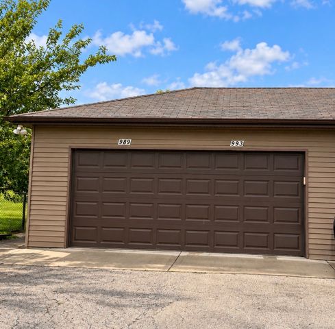 993 KANE Street 993, South Elgin, IL 60177