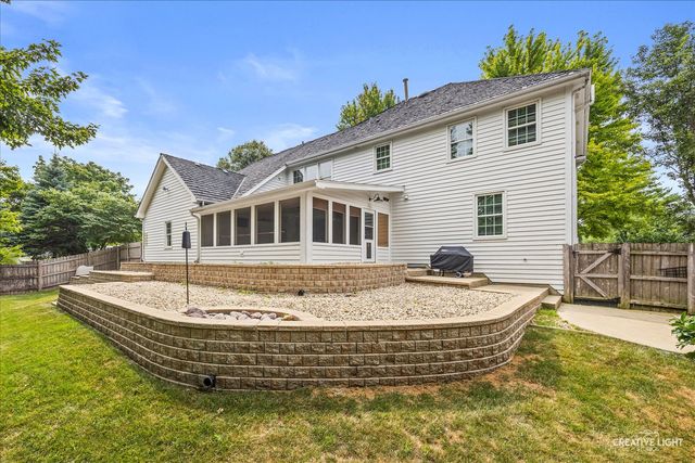 1803 River Ridge Circle, Naperville, IL 60565