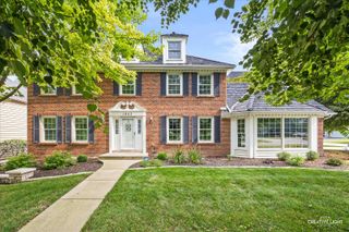 1803 River Ridge Circle, Naperville, IL 60565
