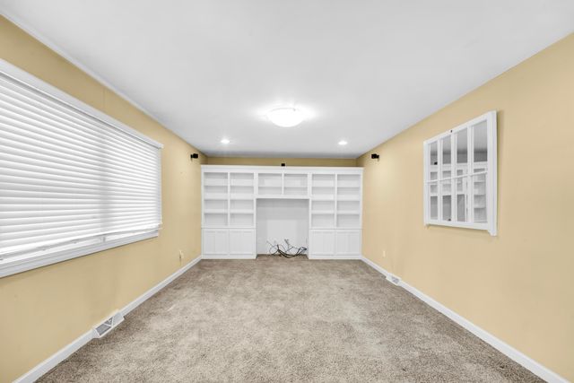 1187 Merry Brook Street, Kalamazoo, MI 49048