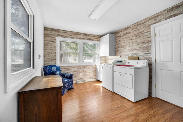 1187 Merry Brook Street, Kalamazoo, MI 49048