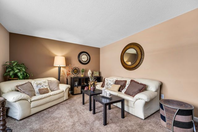 1187 Merry Brook Street, Kalamazoo, MI 49048