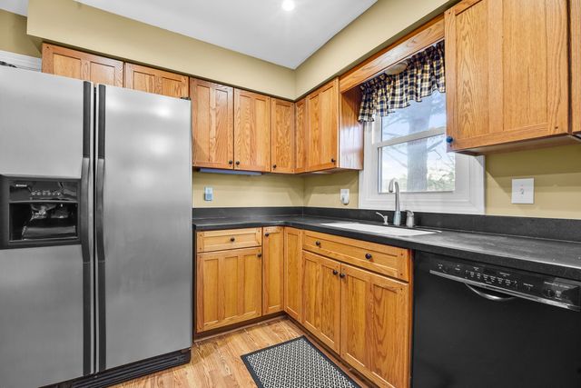 1187 Merry Brook Street, Kalamazoo, MI 49048