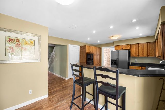 1187 Merry Brook Street, Kalamazoo, MI 49048