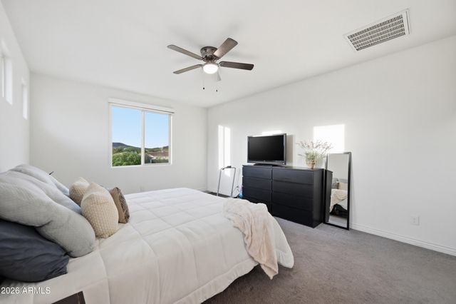 114 E PASARO Drive, Phoenix, AZ 85085