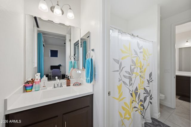 114 E PASARO Drive, Phoenix, AZ 85085